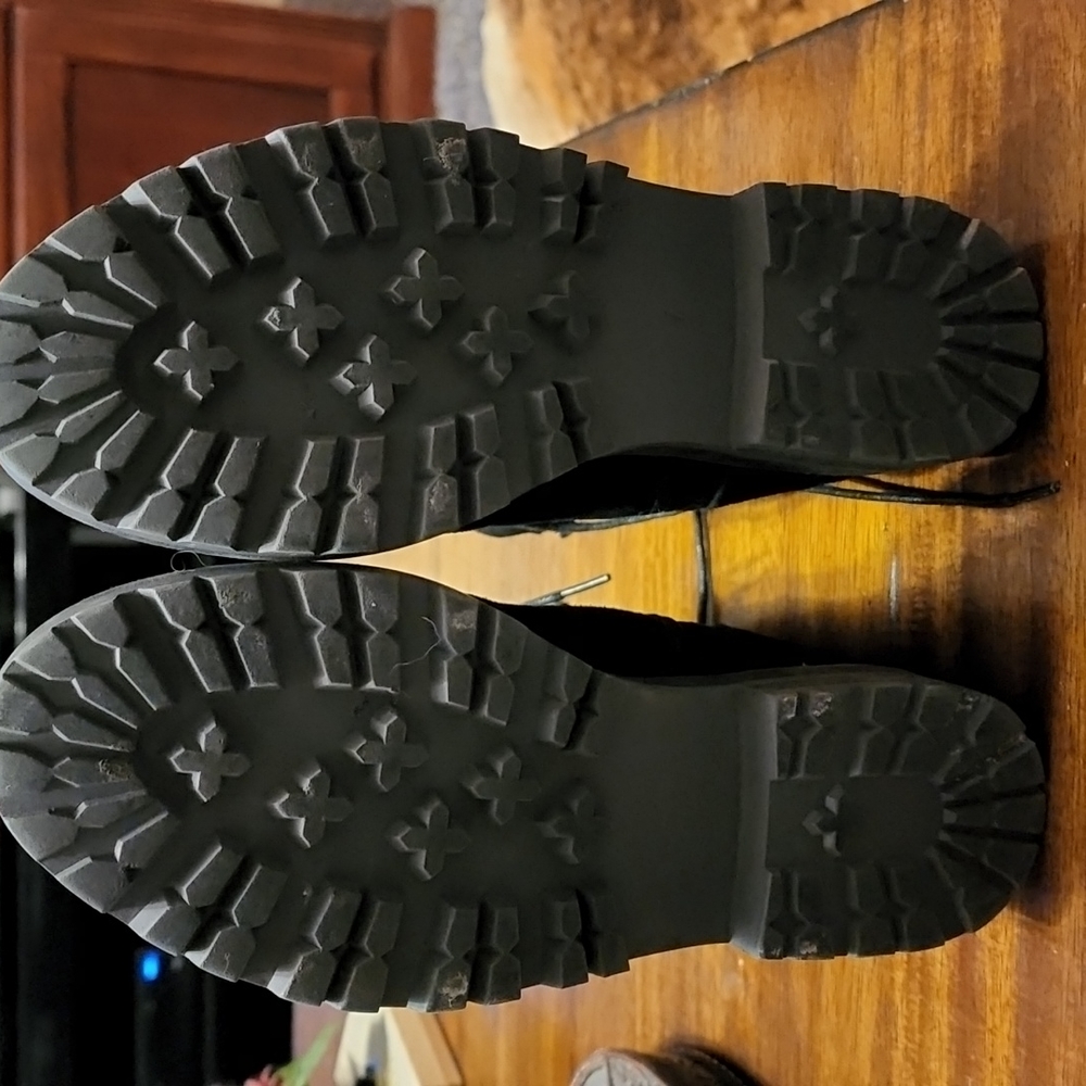 Crown & Ivy Black Lace Up Boots - Picture 5 of 9